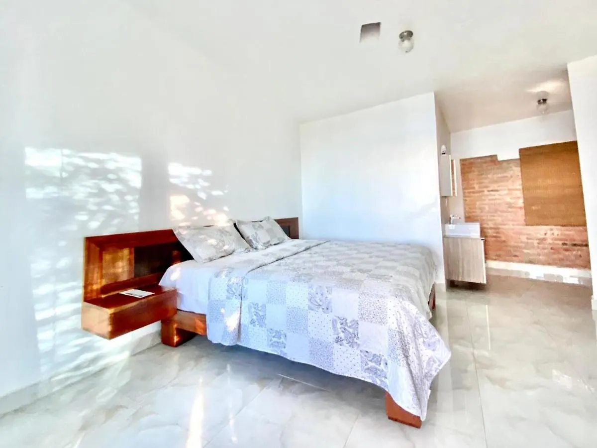 Marina Suites Imbert